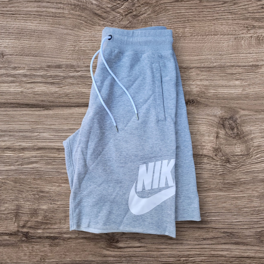 NWT Mens Nike Gray and White Athletic Shorts with Diagonal Seams